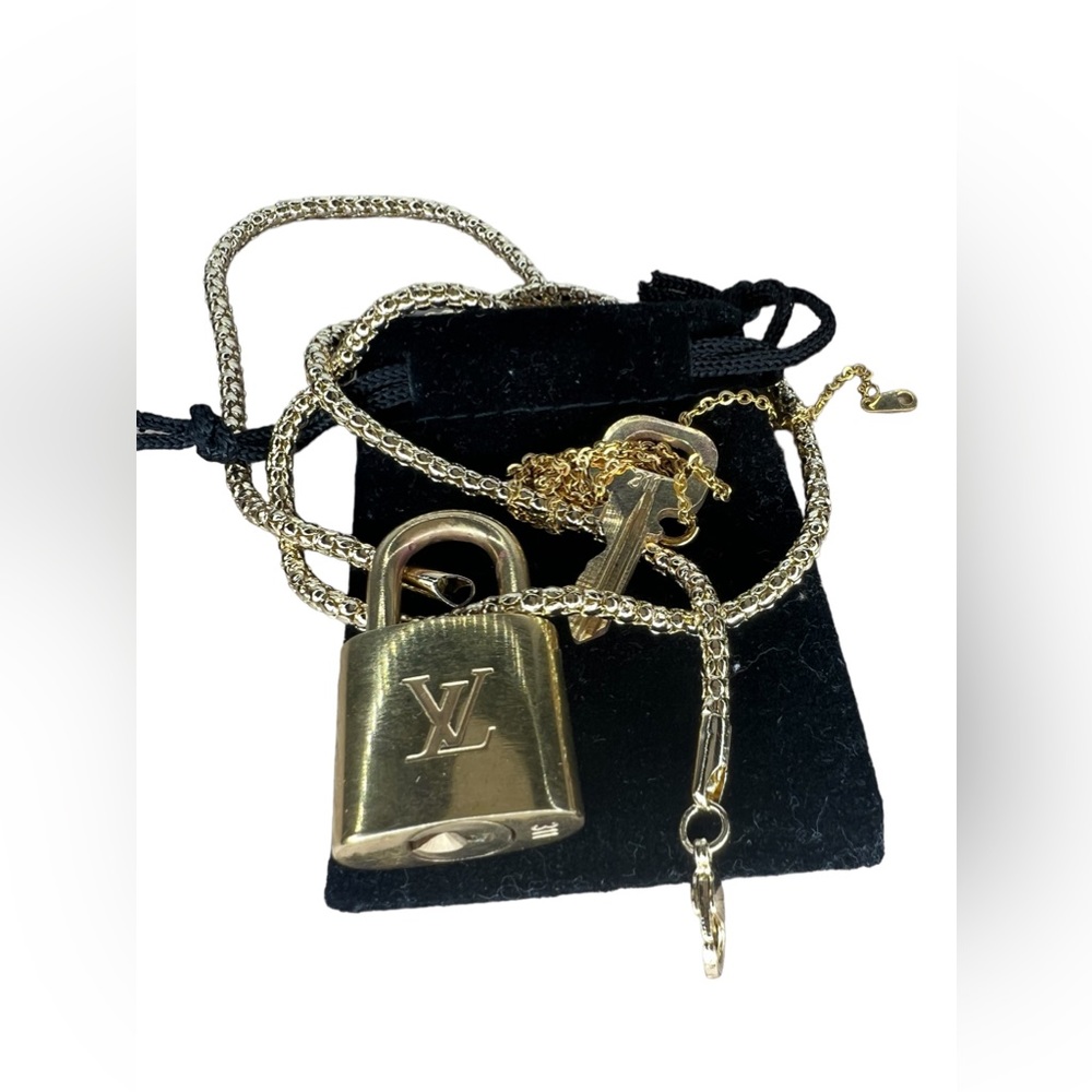 LV LOCK & KEY #311